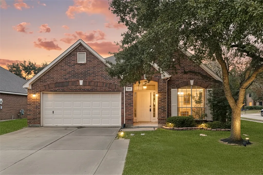 4727 Wilbury Heights Drive Pasadena TX 77505