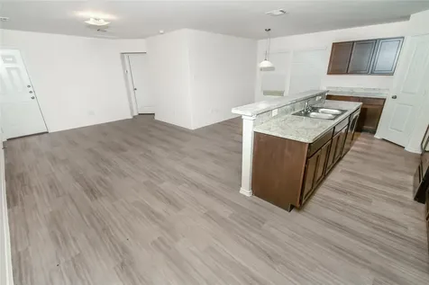 4006 Silver Ranch Road Houston TX 77014