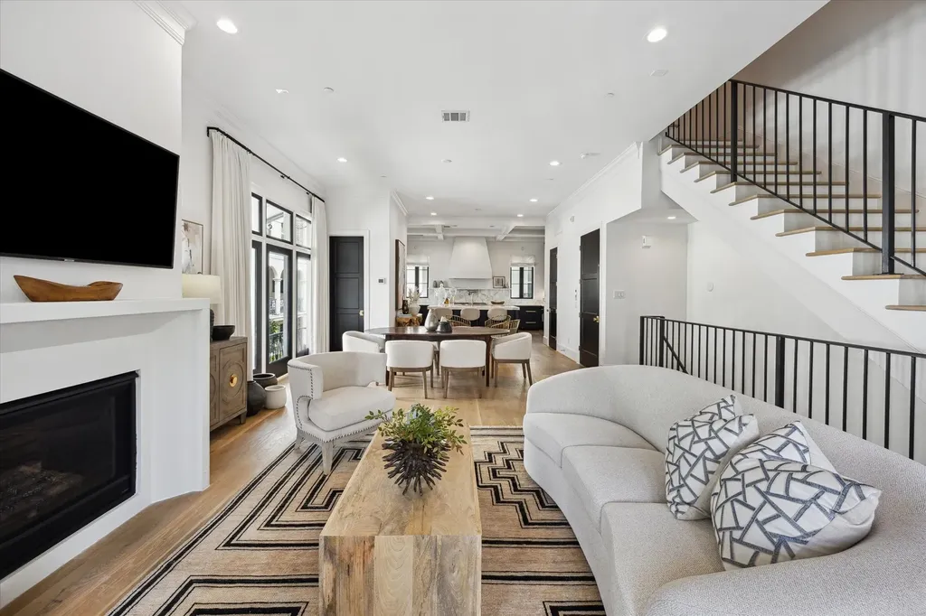 819 Blackshire Lane Houston TX 77055