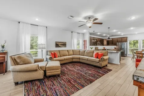 157 N Forest Drive Huntsville TX 77340