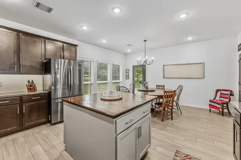 157 N Forest Drive Huntsville TX 77340