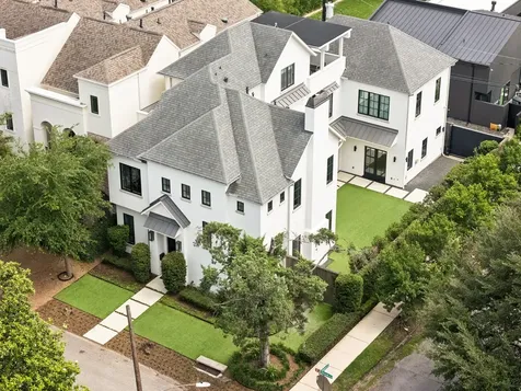 4521 Blossom Street Houston TX 77007