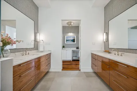 4521 Blossom Street Houston TX 77007