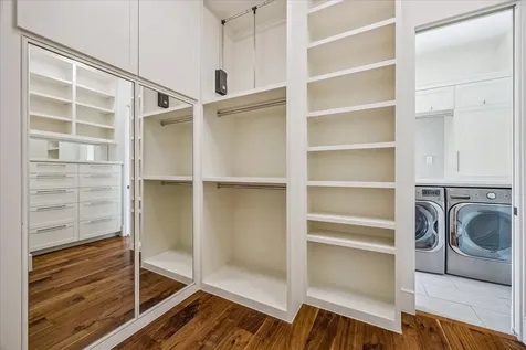 4521 Blossom Street Houston TX 77007