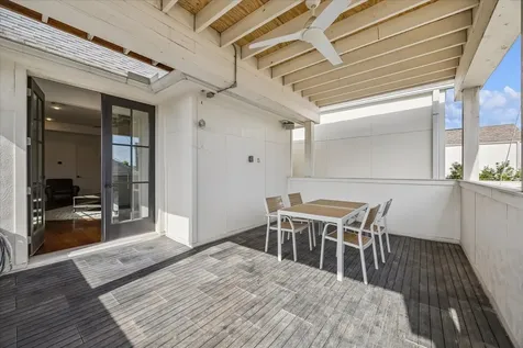 4521 Blossom Street Houston TX 77007