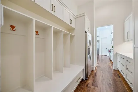 4521 Blossom Street Houston TX 77007