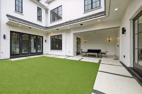 4521 Blossom Street Houston TX 77007