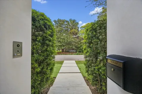 4521 Blossom Street Houston TX 77007