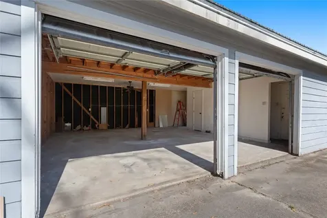 1516 W 43rd Street Houston TX 77018