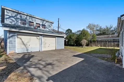 1516 W 43rd Street Houston TX 77018