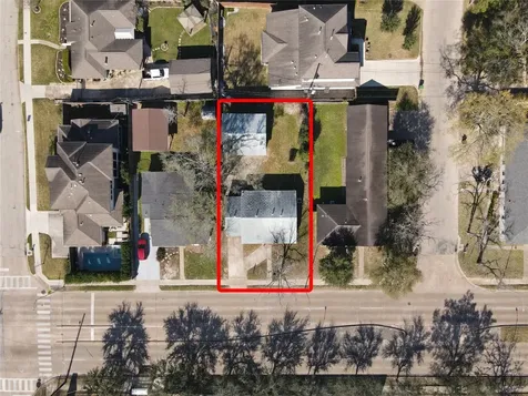 1516 W 43rd Street Houston TX 77018