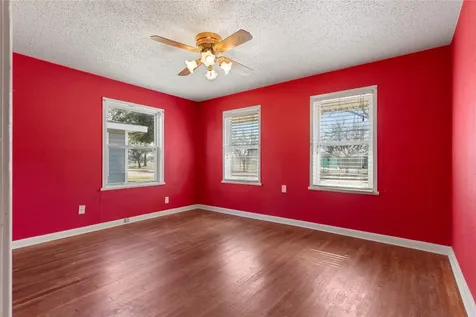 1516 W 43rd Street Houston TX 77018
