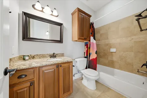 2002 Sabine Street Houston TX 77007