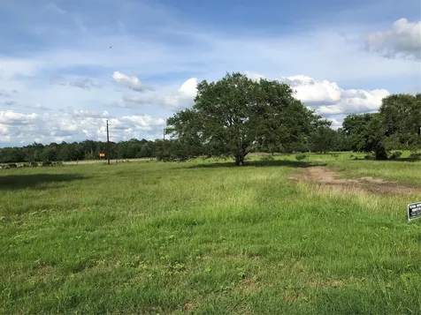 154 Pvt 1671 Hallettsville TX 77964