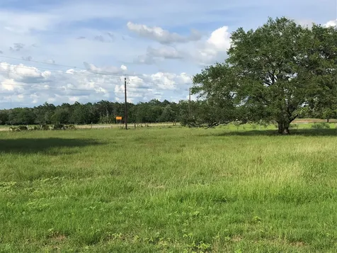 154 Pvt 1671 Hallettsville TX 77964