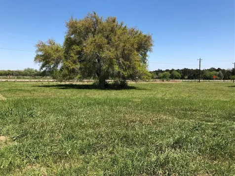 154 Pvt 1671 Hallettsville TX 77964