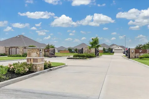 10227 Whitney Reach Drive Rosharon TX 77583