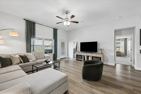 10227 Whitney Reach Drive Rosharon TX 77583