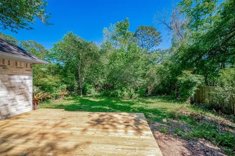 4906 Pleasure Lake Lane Willis TX 77318