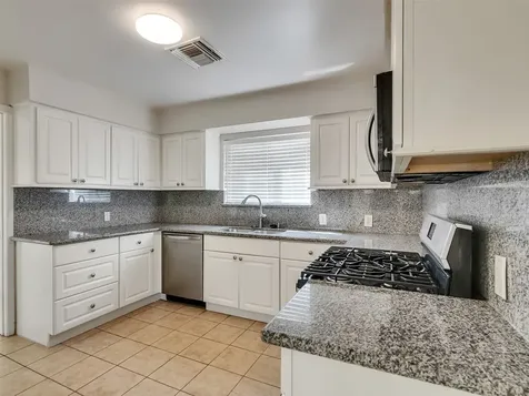 3015 Inwood Drive Dickinson TX 77539
