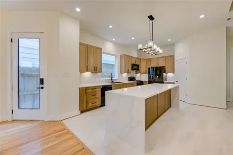 1810 Hazard Street A Houston TX 77019