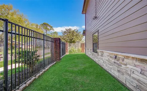 2303 Bermuda Shores Drive Missouri City TX 77459