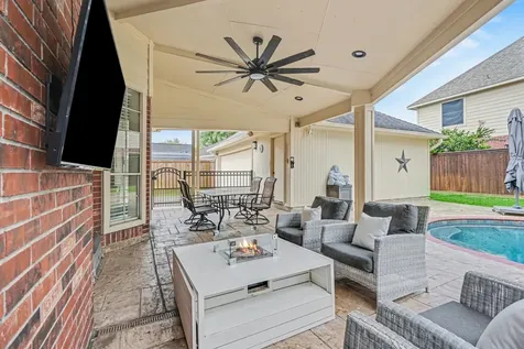 2515 Masters Drive League City TX 77573