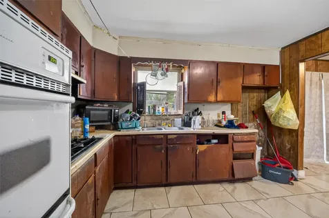 919 Christine Street Houston TX 77017