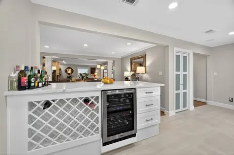 70 Colony Park Circle Galveston TX 77551