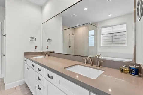 2808 Grand Fountains Drive D Houston TX 77054