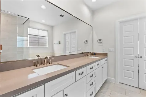 2808 Grand Fountains Drive D Houston TX 77054