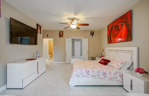 12427 Shadycrest Drive Houston TX 77082