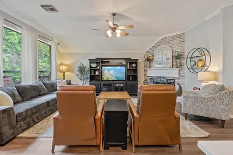 2504 N Yorkchase Lane Conroe TX 77304