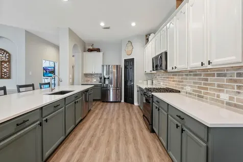 2504 N Yorkchase Lane Conroe TX 77304