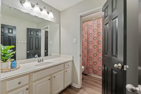 2504 N Yorkchase Lane Conroe TX 77304