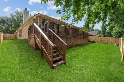 2504 N Yorkchase Lane Conroe TX 77304