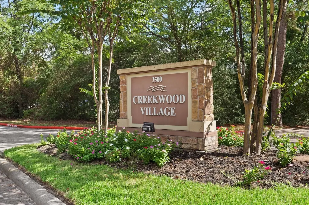 3500 Tangle Brush Drive 104 The Woodlands TX 77381