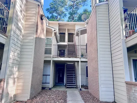 3500 Tangle Brush Drive 104 The Woodlands TX 77381