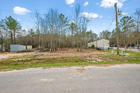 191 County Road 3400 Cleveland TX 77327