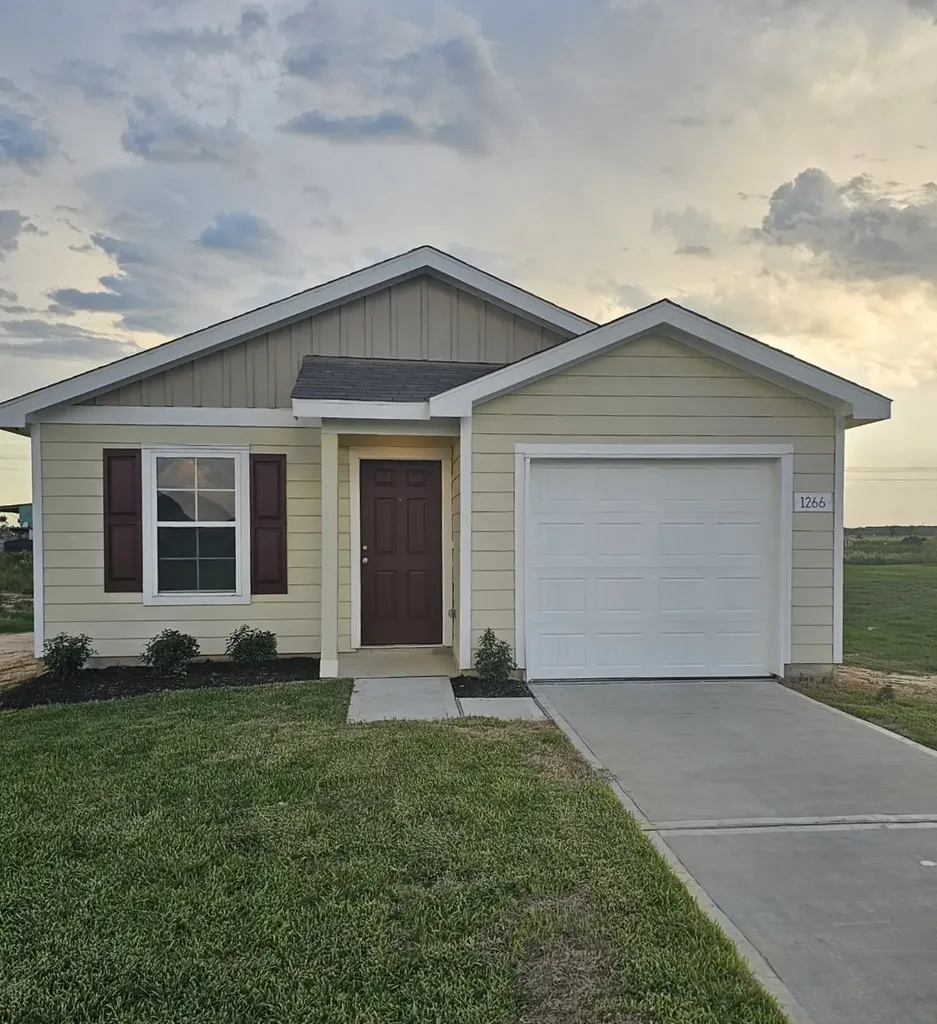 1266 Road 5720 Cleveland TX 77327