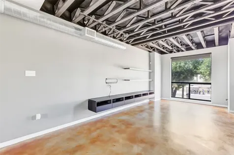 310 S Jensen Drive 2 Houston TX 77003