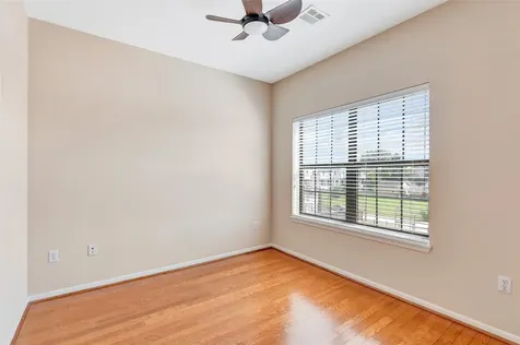 310 S Jensen Drive 2 Houston TX 77003