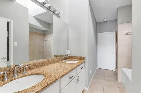 310 S Jensen Drive 2 Houston TX 77003