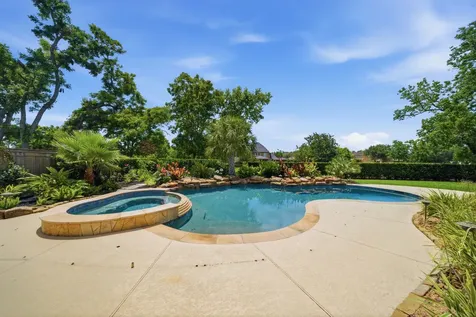 30 Little Rise Drive Missouri City TX 77459