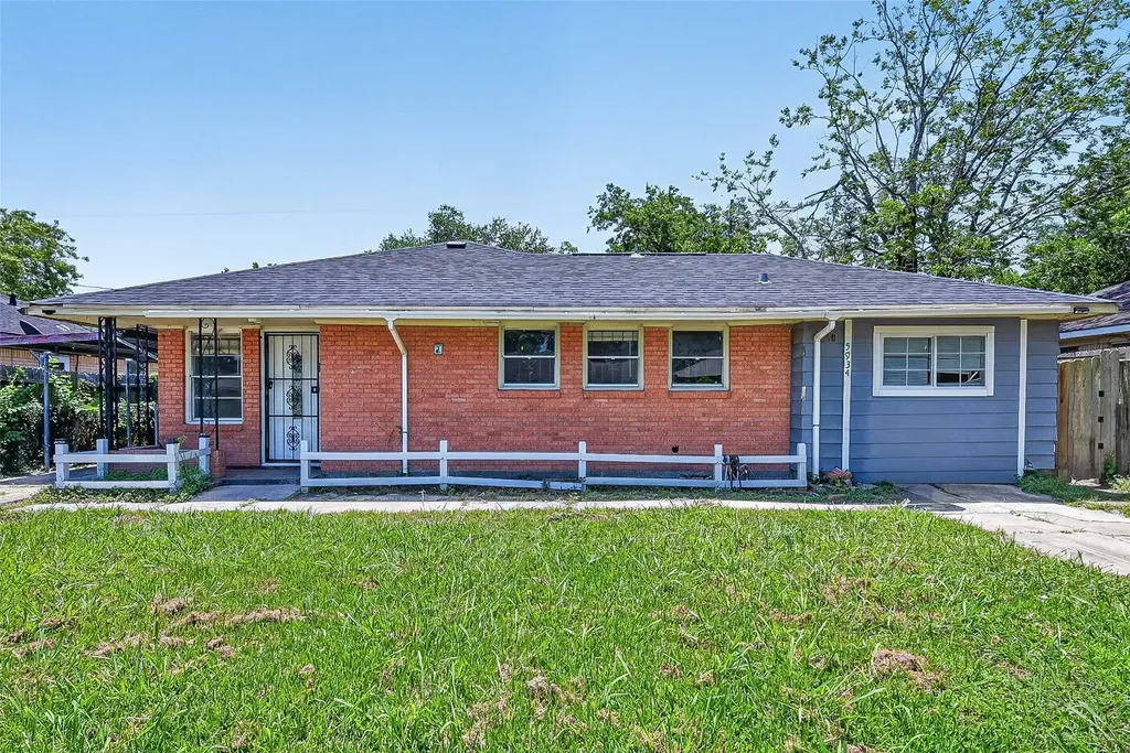 5934 Belmark Street Houston TX 77033