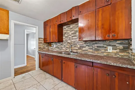 5934 Belmark Street Houston TX 77033