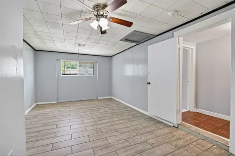 5934 Belmark Street Houston TX 77033