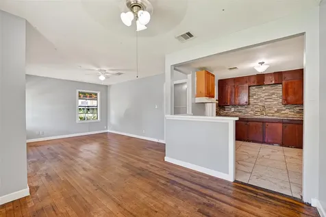 5934 Belmark Street Houston TX 77033