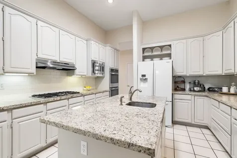 221 N Woodside Lane Montgomery TX 77356