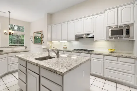 221 N Woodside Lane Montgomery TX 77356